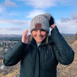 Meet your Posher, Alexis